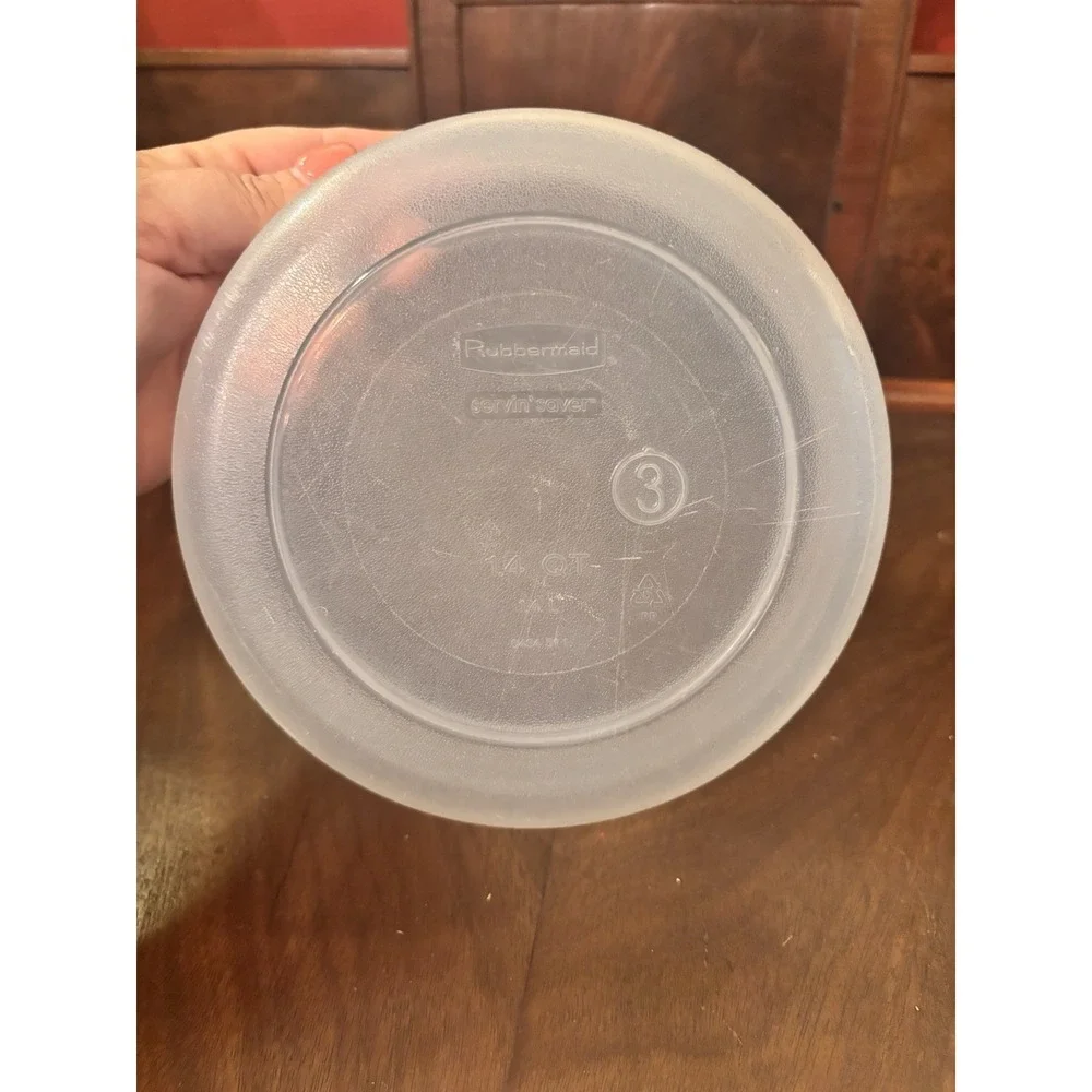 Vintage Rubbermaid Servin Saver #3 Containers 6 Cup 1.4 Qt Set of 2 w Lids